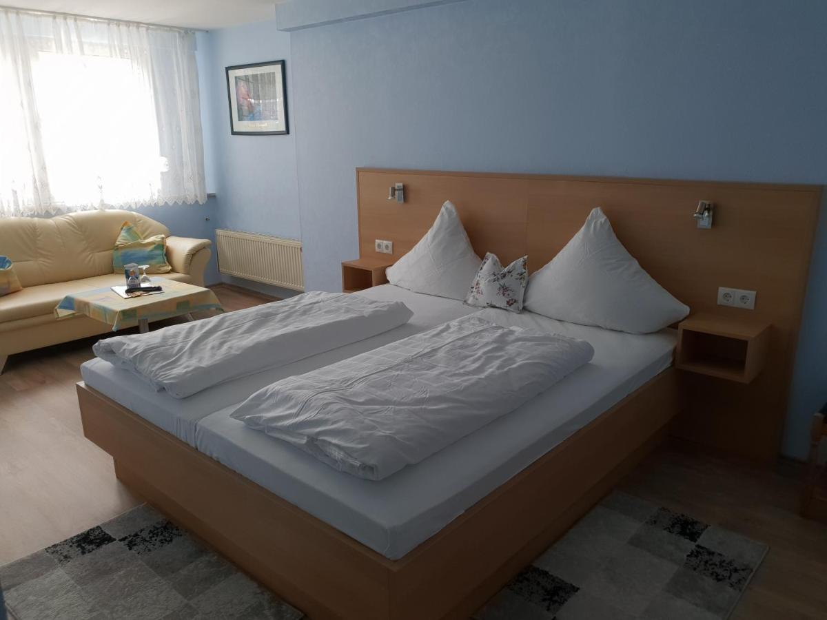 טראבן-טרארבאך Central-Hotel מראה חיצוני תמונה
