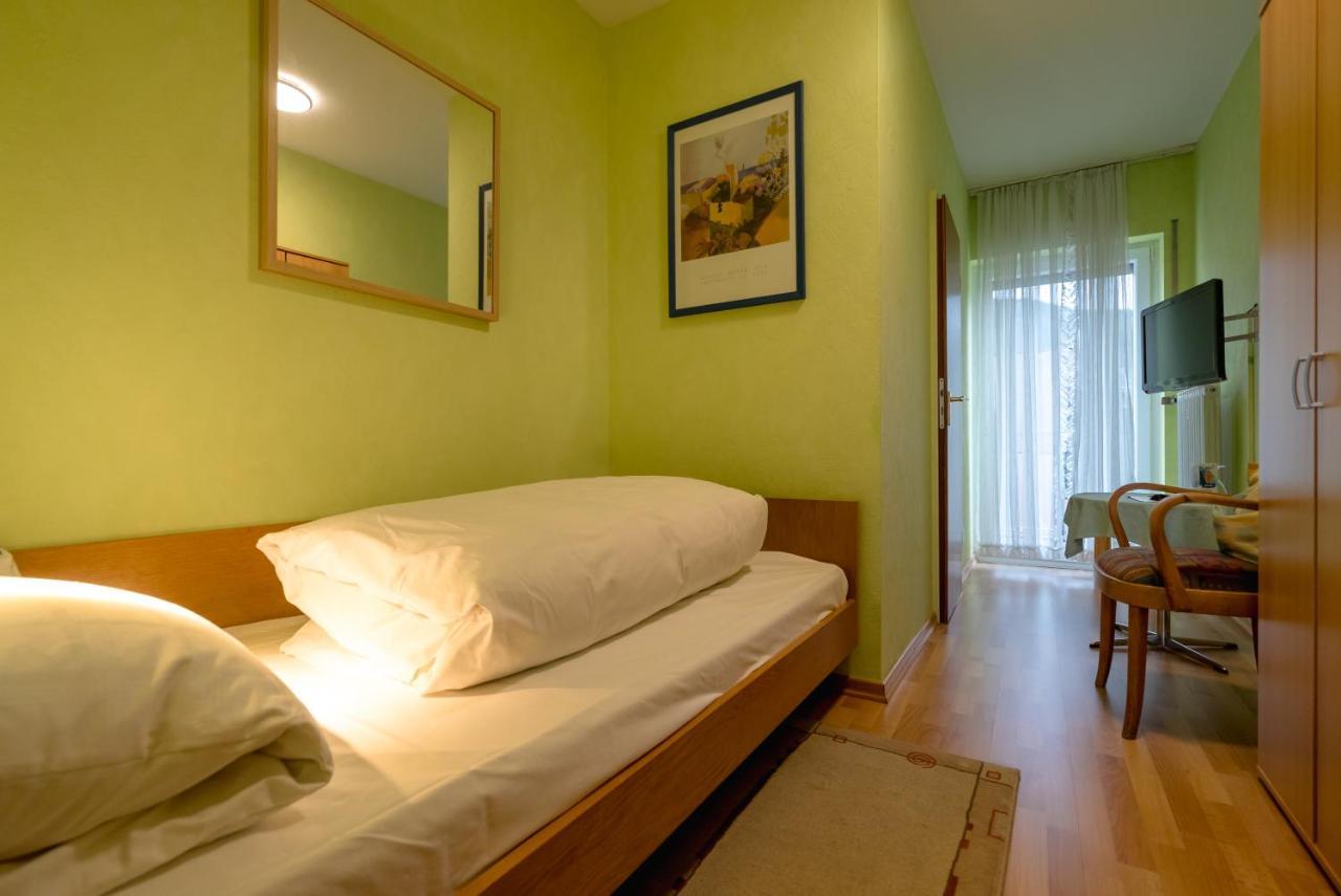 טראבן-טרארבאך Central-Hotel מראה חיצוני תמונה