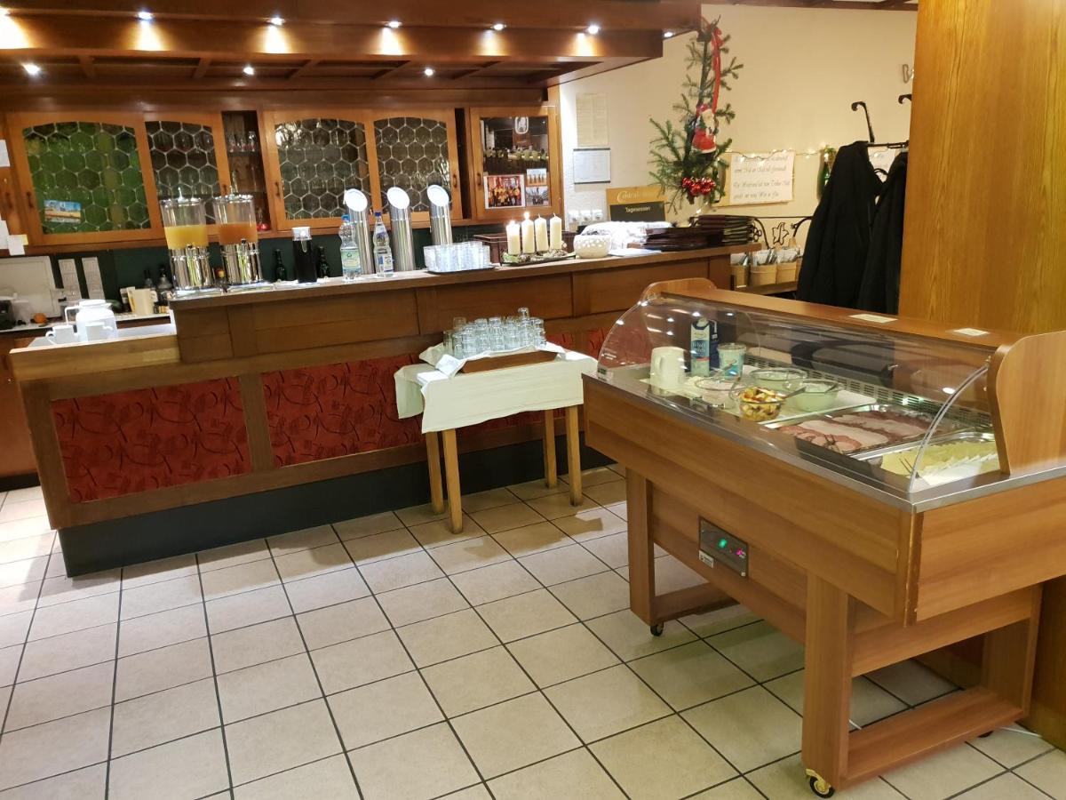 טראבן-טרארבאך Central-Hotel מראה חיצוני תמונה